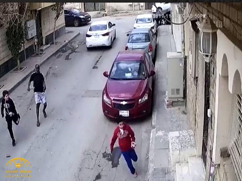 7 حقائق تلاحق المجرم «أبو ساطور» الذي حاول خطف طفل بوضح النهار.. السادسة أخطرهم (فيديو)