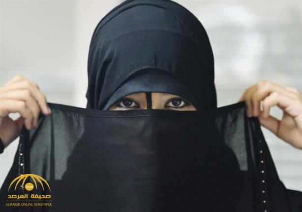 كاتب سعودي : الحجاب لا يجلب "العفاف" للمرأة ومن يقول ذلك جاهل .. وهكذا رد عليه المغردون!