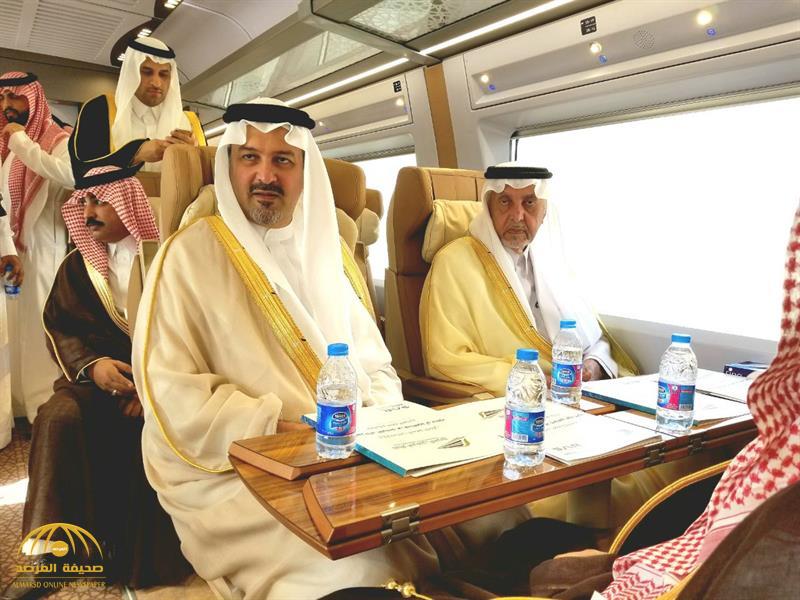 شاهد .. أمير مكة ونائبه يقومان برحلة تجريبية لقطار الحرمين من "جدة" إلى "مكة" !