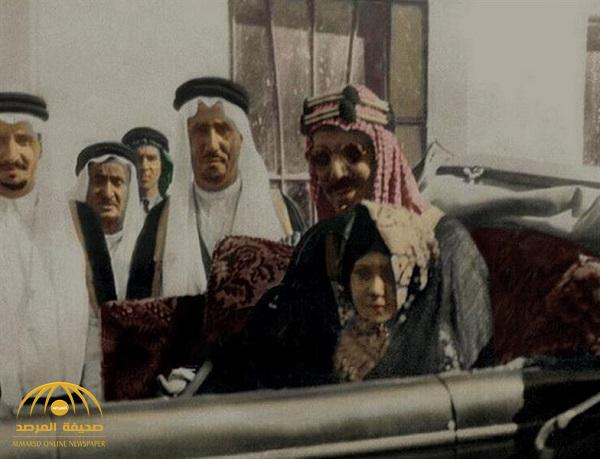 شاهد .. صورة نادرة تجمع الأميرة مضاوي بنت عبدالعزيز بوالدها