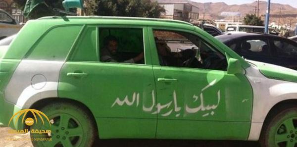 بالصور.. لماذا يسارع الحوثيون لغسل سياراتهم من اللون الأخضر؟