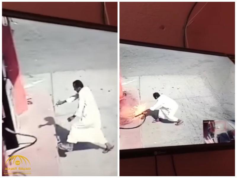 بعد إشعاله النيران في محطة وقود.. شرطة مكة تكشف مفاجأة مدوية عن المتهم-فيديو