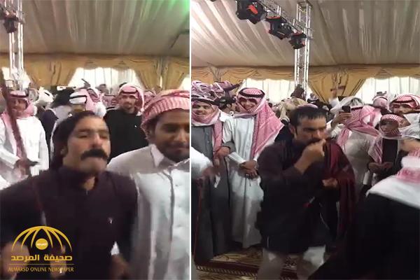 شاهد.. رقص على أنغام الشيلات ومشط "الشوارب" في مهرجان مزايين الإبل