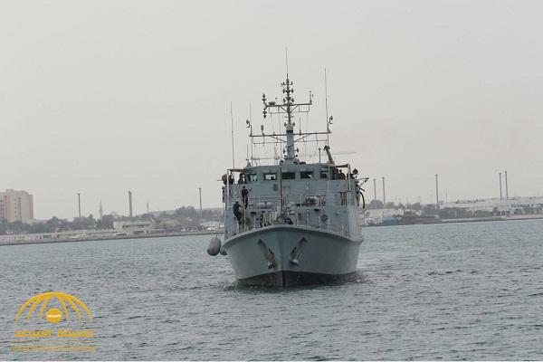 بالصور .. سفن حربية تصل قطر