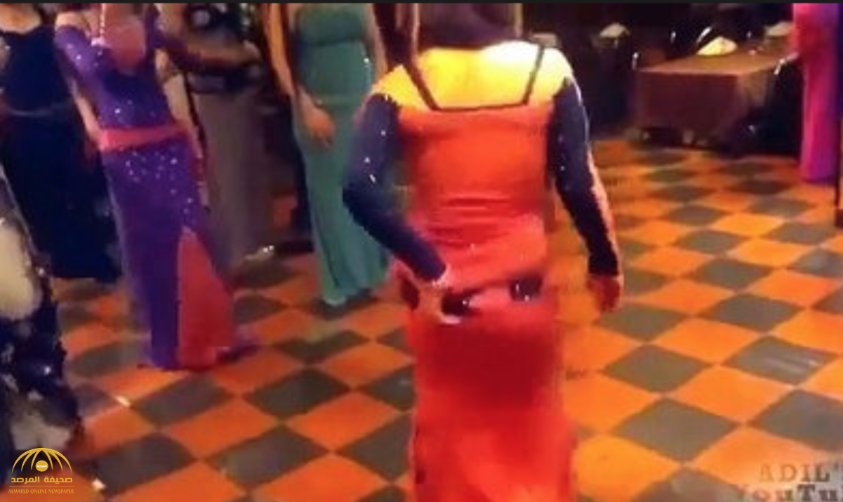 سعودي يطلق زوجته بعدما شاهد مقطع فيديو مسرب لها وهي ترقص في حفل زواج!