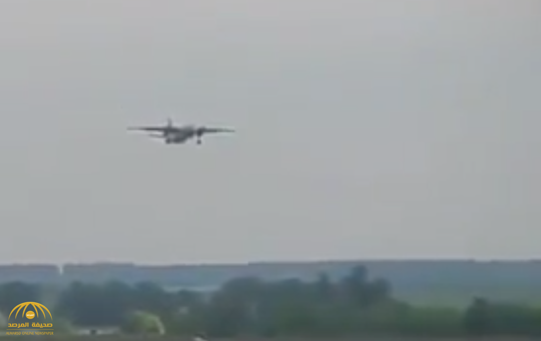 شاهد..أول فيديو يُظهر لحظة تحطم الطائرة العسكرية الروسية قبل هبوطها في مطار حميم بسوريا