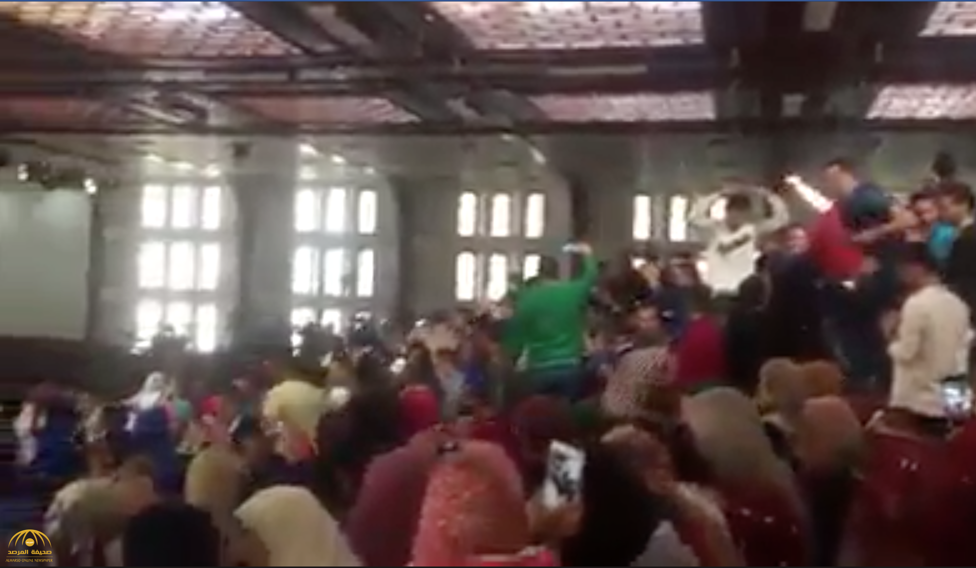 شاهد وصلة رقص مختلطة لطلاب جامعة مصرية بمحافظة الدقهلية