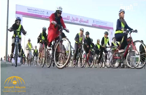 شاهد: أول سباق نسائي للدراجات الهوائية في جدة.. وصاحبة المركز الأول!