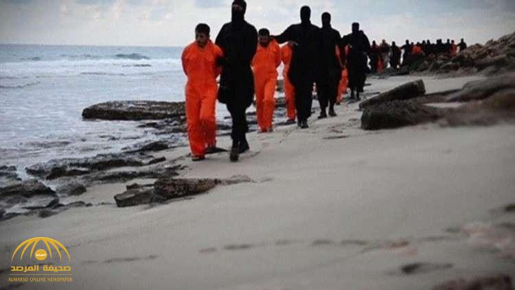 الكشف عن أخطر "دليل" اعتمده "داعش" لتبرير قطع الروؤس