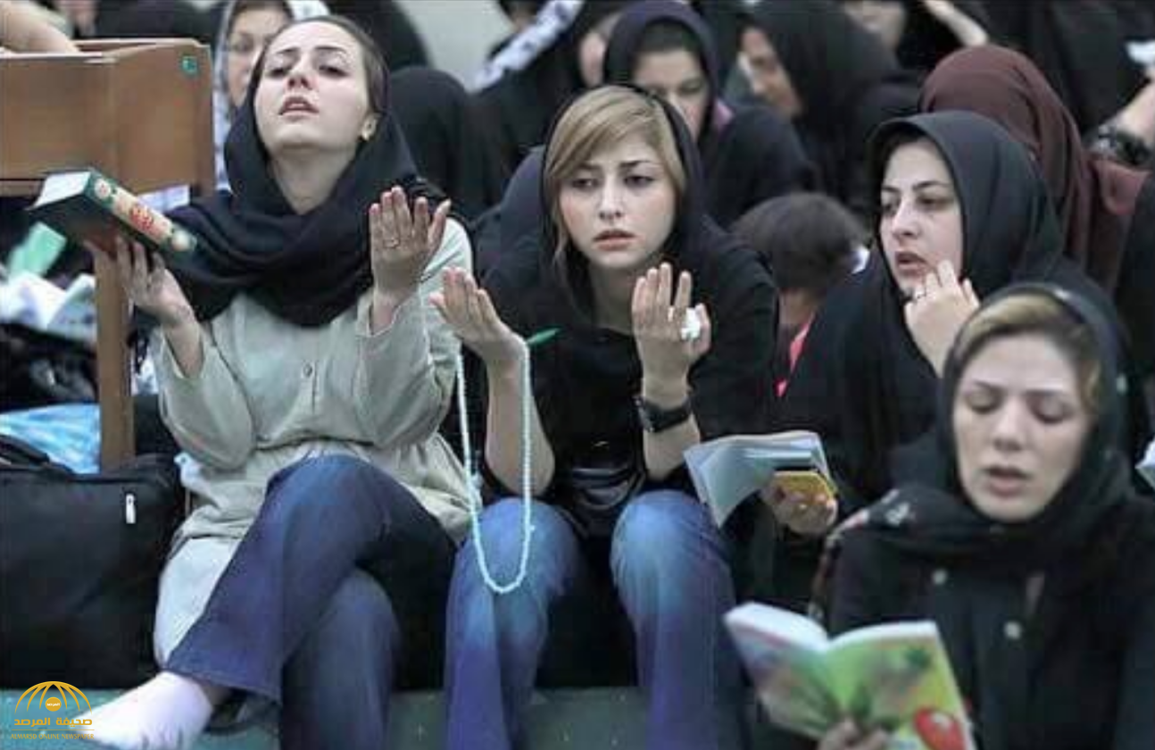 بسبب التطرّف الديني الإيراني .. شاهد : فتيات يبتكرن حيلة لدخول الملاعب ومشاهدة المباريات!