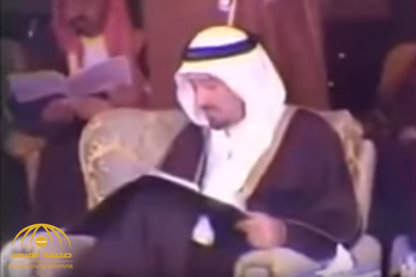 شاهد ..فيديو نادر لافتتاح الملك خالد لأول طريق سريع في المملكة