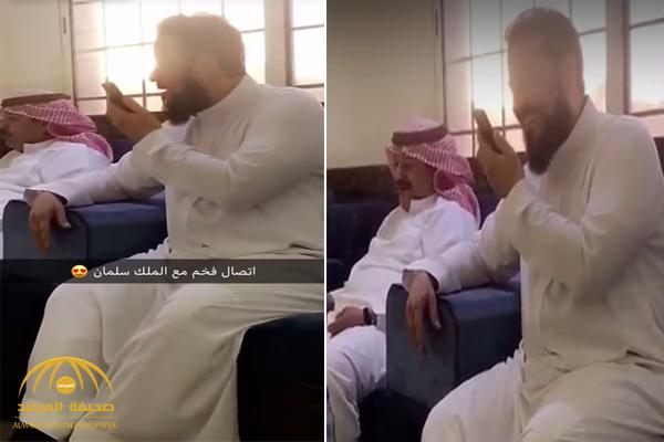 بالفيديو : العريفي يتصل بالملك سلمان لتهنئته بالعيد .. وهذا ما قاله عندما سأله عن مكانه!