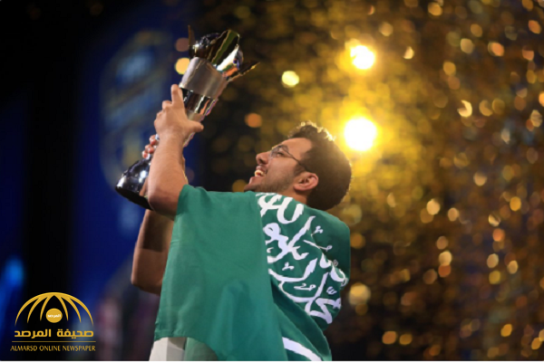السعودي "مساعد الدوسري" يحقق بطولة العالم لكرة القدم في "البلايستيشن" ويحصل على جائزة مالية بقيمة 250 ألف دولار