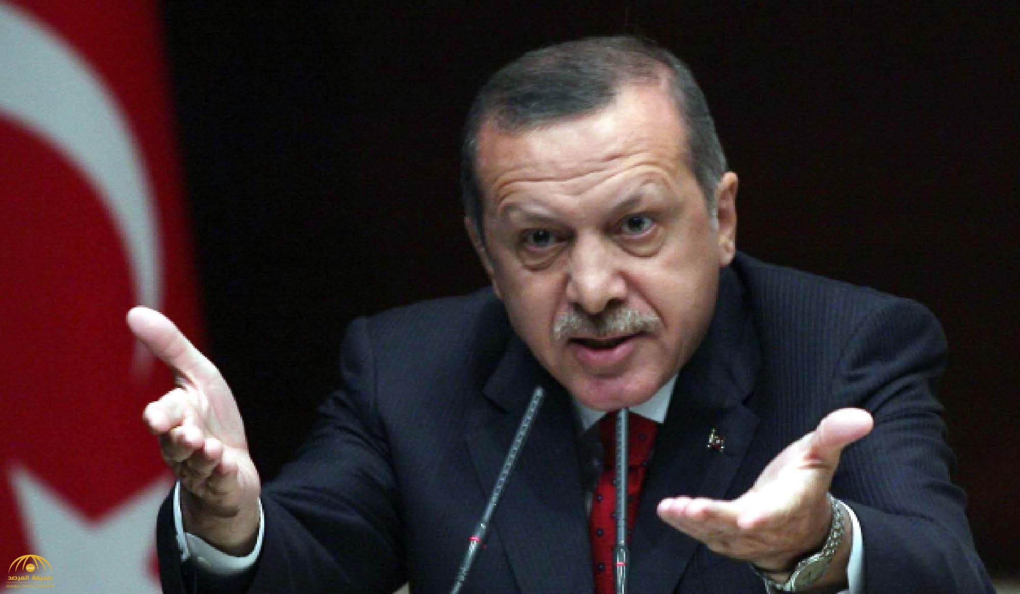 بلومبيرغ : أردوغان ينتحر اقتصاديًا.. وهو شخصيًا يتحمل المسؤولية