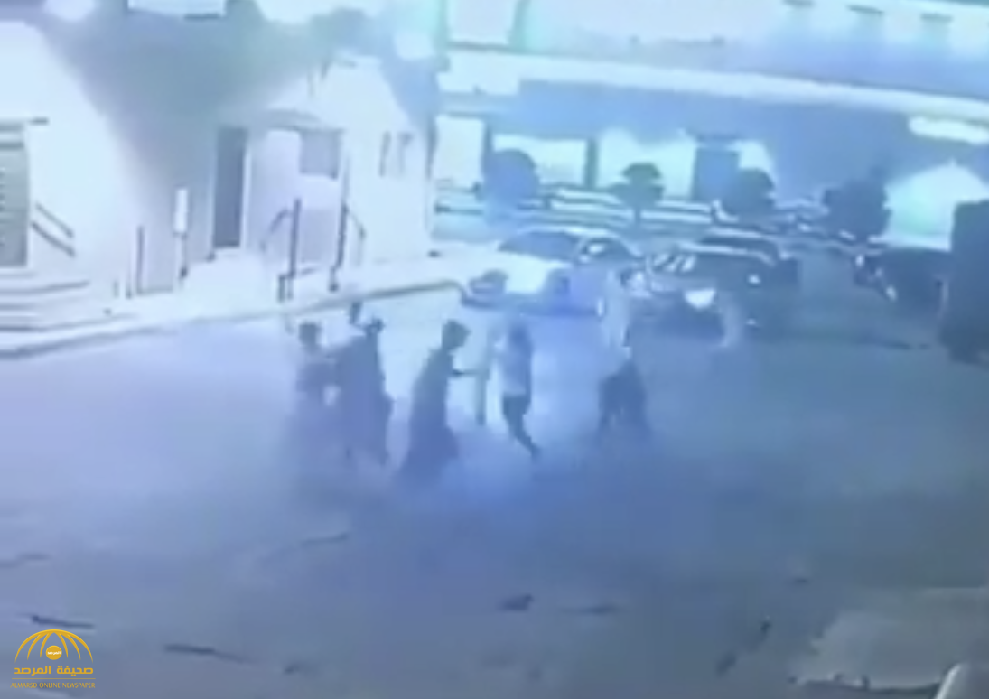 بالفيديو : مضاربة جماعية ودهس متعمد في الدوادمي