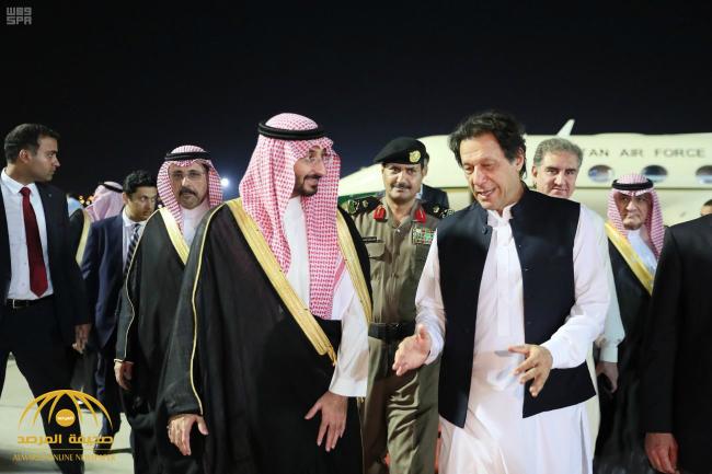 بالصور : رئيس وزراء جمهورية باكستان يصل جدة