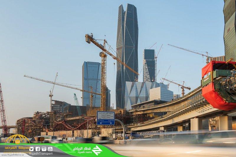 بالصور.. الإعلان عن تركيب آخر قطعة خرسانية لجسور "قطار الرياض"!