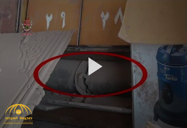 شاهد: كيف يفخخ الحوثيون مساجد الحديدة بالألغام والعبوات الناسفة.. هكذا يزرعون المتفجرات داخل الجدران!