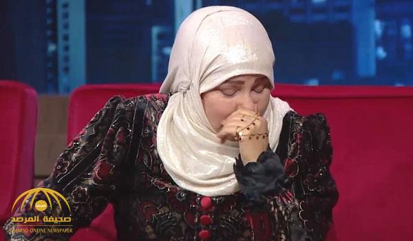 شاهد.. فنانة تبكي في لقاء تلفزيوني: الدنيا زائلة .. أريد المسجد النبوي!