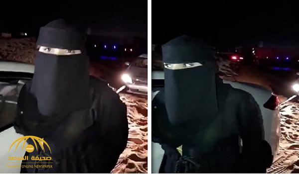 شاهد بالفيديو :  سائقة  "نشمية" تنقذ سيارة  شبان من "التغريز" في رمال الثمامة!