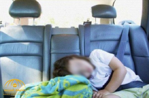 مواطن يترك طفلته نائمة داخل سيارته بمكة ليتسوق .. وعندما عاد إليها كانت الصدمة !