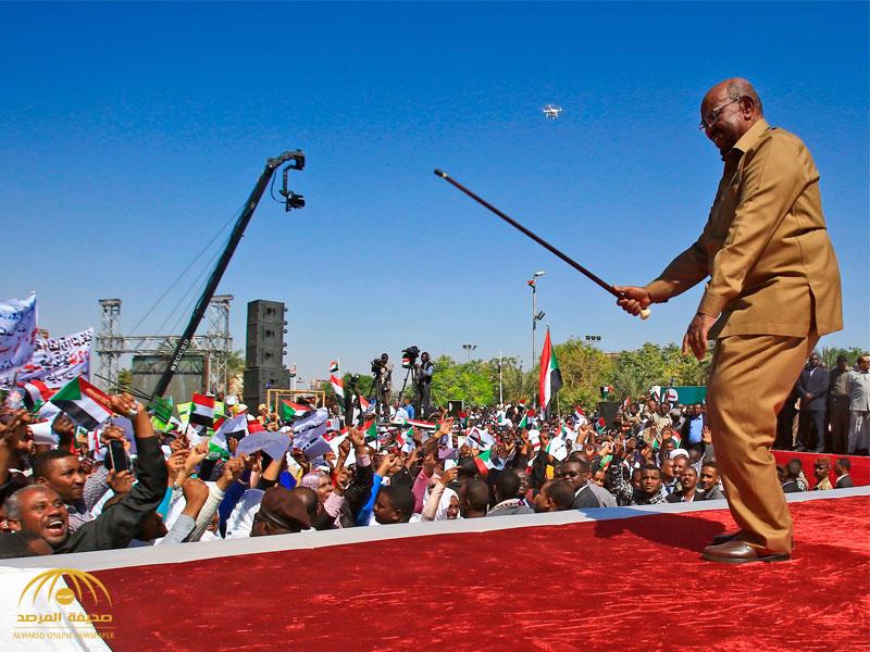 رئيس المخابرات السودانية يخرج عن صمته ويدلي باعتراف خطير لأول مرة بشأن الاحتجاجات