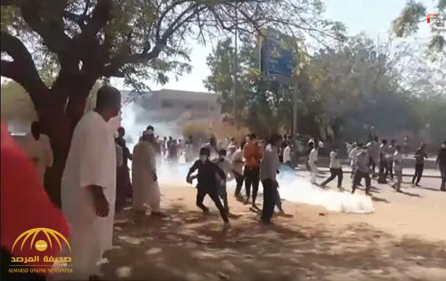للأسبوع الرابع .. الشعب السوداني يواصل تظاهره في 3 مدن  في أكبر تحدي  لحكم البشير منذ 30 عاما