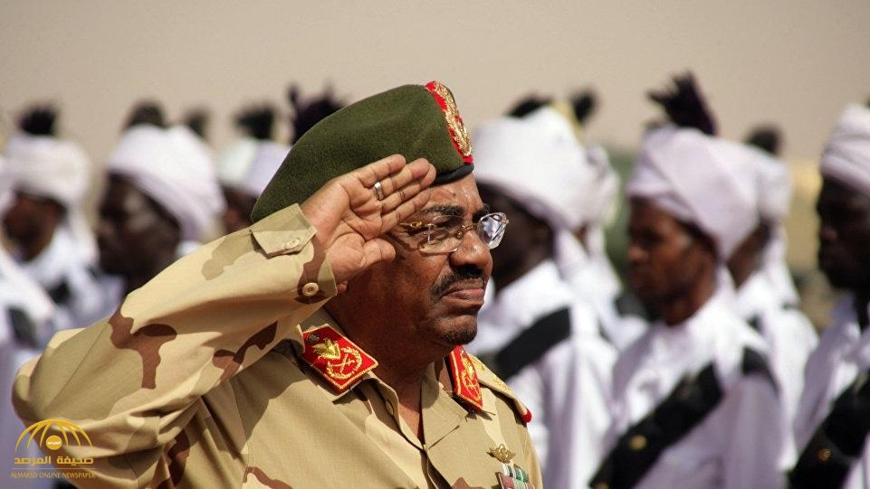 احتجاجات السودان ... أول تعليق لقادة الجيش بعد إعلان البشير استعداده لتسليم الحكم