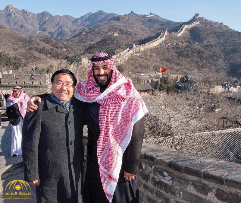 من هو المسؤول الصيني الذي رافق "ولي العهد" أثناء زيارة الأمير لـ"سور الصين العظيم"؟