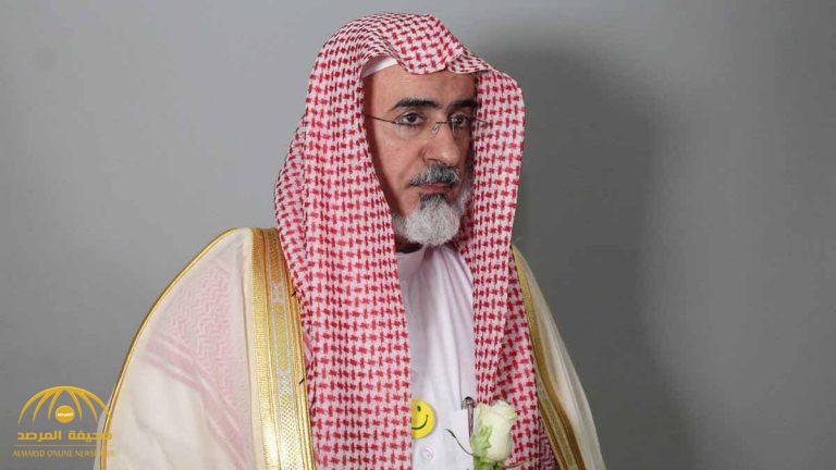شاهد .. صورة حديثة للمدير السابق لجامعة الإمام "أبا الخيل" تكذب شائعات احتجازه