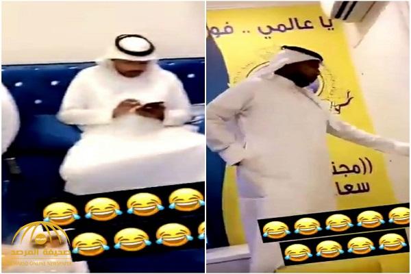 بالفيديو: مشجعة نصراوية تتراقص أمام زوجها الهلالي احتفالاً بالفوز!