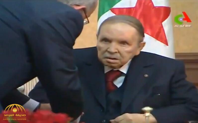 شاهد.. أول ظهور للرئيس الجزائري «بوتفليقة» بعد عودته من رحلة العلاج وإعلانه عدم الترشح