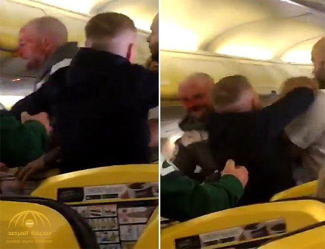 شاهد: عراك عنيف بين شابين بسبب امرأة حافية القدمين داخل طائرة متجهة إلى أسبانيا - فيديو