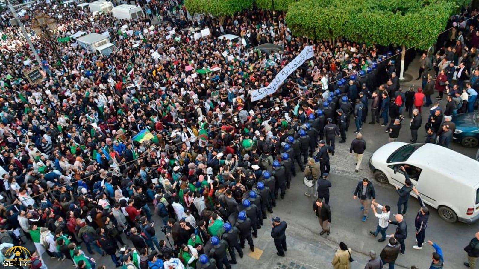 لم تشهد مظاهرات مثلها منذ 1962.. الجزائر "تنتفض" ضد بوتفليقة - فيديو