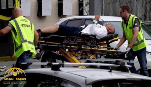 "صحيفة  نيوزيلندية “ تحسم الجدل بشأن الهوية الحقيقية لـ “رافع السبابة“ بعد الهجوم الإرهابي على المسجدين - صور