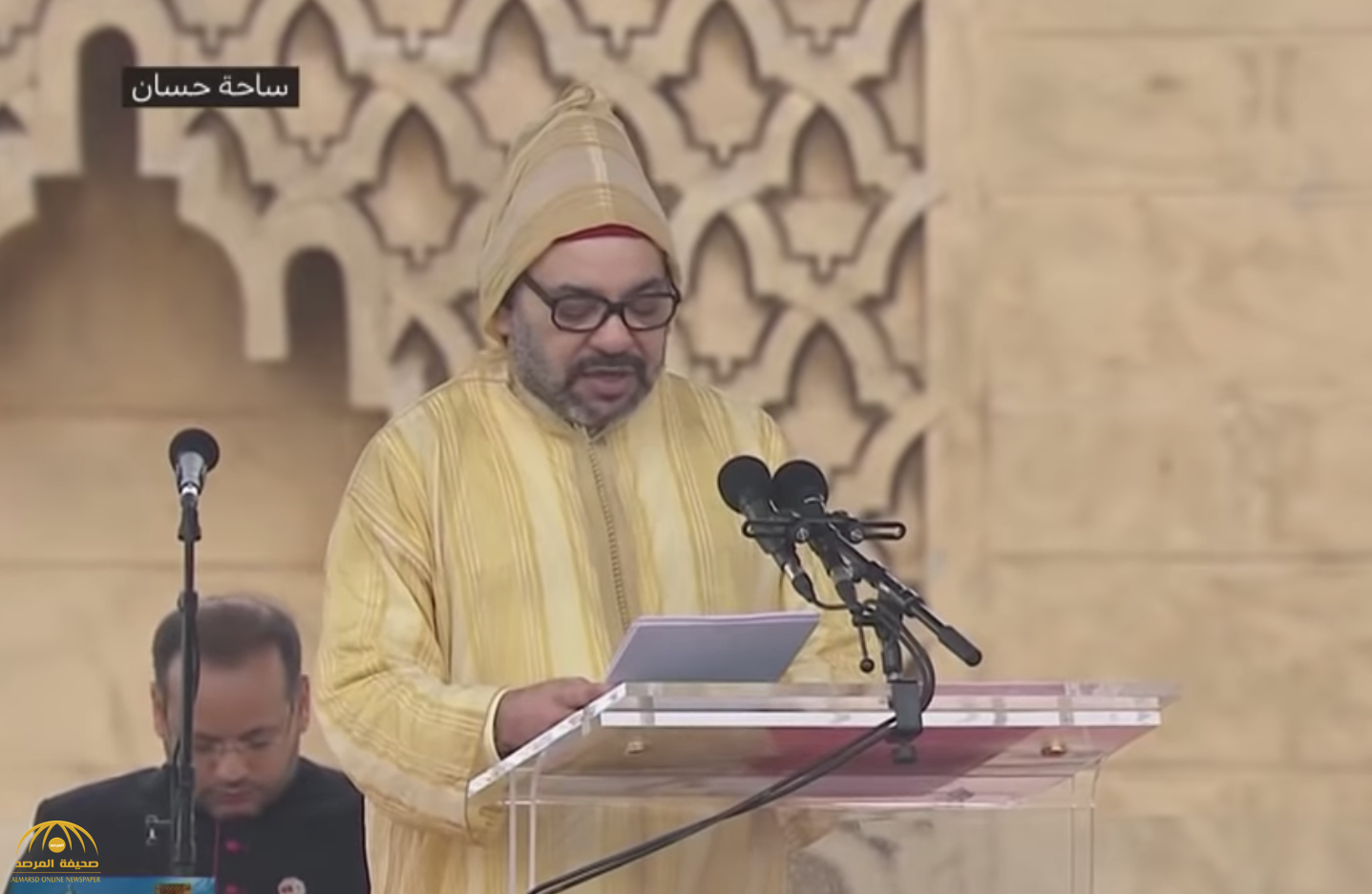 شاهد : العاهل المغربي يبهر "بابا الفاتيكان" أثناء إلقاء كلمته بأربع لغات!