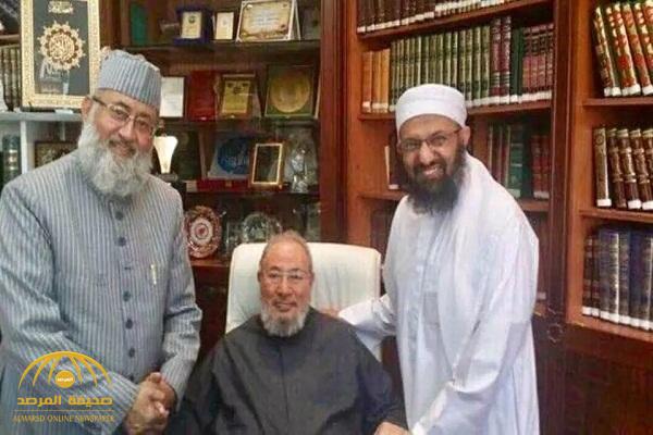 صورة تفضح الواعظ "يوسف القرضاوي" مع زعيم الجماعة المتهمة بتفجيرات سريلانكا