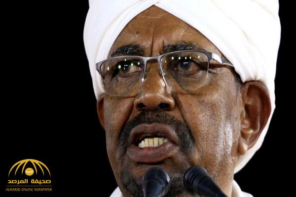 حقيقة تنحي "عمر البشير" عن الحكم في السودان