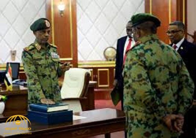 رئيس المجلس العسكري السوداني يتنحى عن منصبه لصالح الفريق عبدالفتاح البرهان