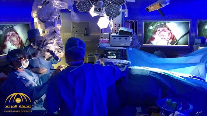 في قفزة نوعية للجراحة السعودية .. بالفيديو : إجراء عملية في المخ لمريض وهو مستيقظ في مستشفى بالمملكة