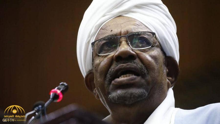 «العسكري السوداني» يكشف عن شرط وحيد قبل تسليم البشير للجنائية الدولية