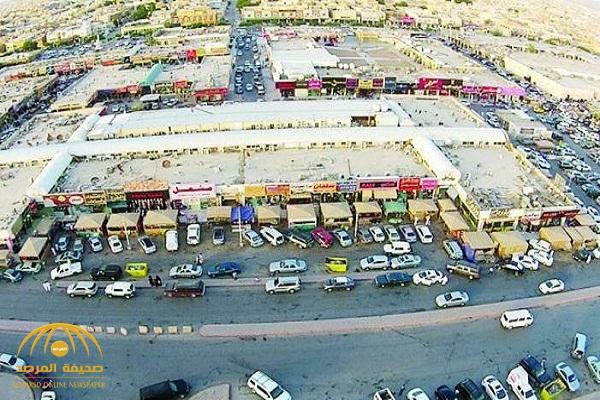 بالفيديو .. قصة كفاح الراحل  "حجاب بن نحيت" وبداية تأسيسه لـ"سوق حجاب"  أحد أشهر الأسواق بـ"الرياض"