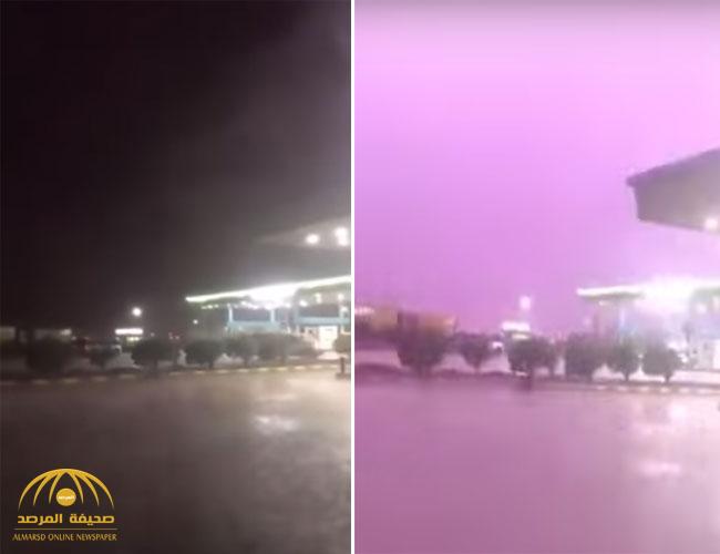 شاهد.. أمطار على "الرياض" في أول ليلة من رمضان.. و"الإنذار المبكر" يحدد موعد انتهائها