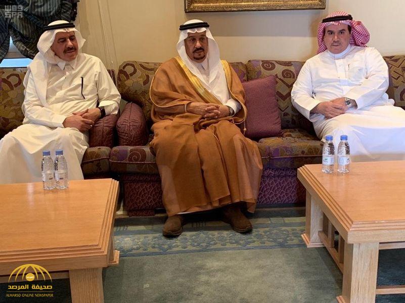 بالصور.. أمير الرياض يعزي أسرة "العريفي" في وفاة والدتهم