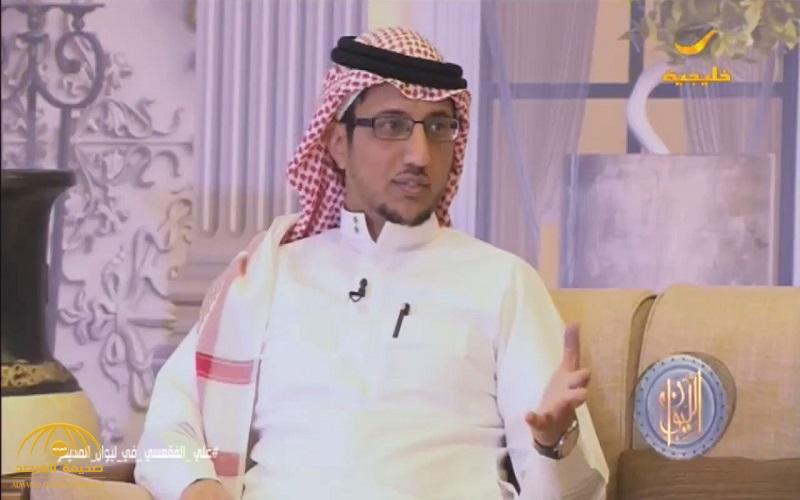 بالفيديو .. رئيس المجلس العسكري لـ "القاعدة " : لا توجد علي أي ضغوط في هذا الحوار .. ولم يطلبوا مني إلا شيء واحد!