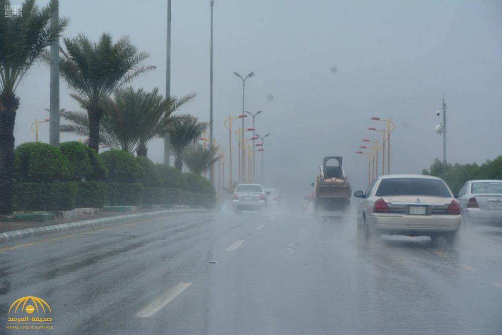 "الأرصاد" تحذر: أمطار رعدية مصحوبة بزخات برد ورياح نشطة على ٦ مناطق