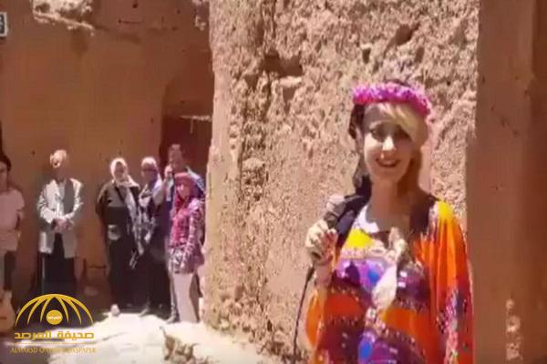 حدث في إيران .. القبض على فتاة حسناء  بتهمة الغناء للسياح في قرية أثرية !-فيديو