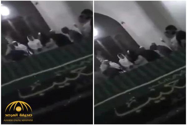 بالفيديو: صوفيون يتراقصون بالطبلة داخل أحد المساجد في الأردن