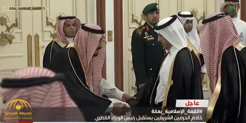 بالفيديو .. خادم الحرمين يستقبل رئيس وزراء قطر في قصر الصفا بمكة
