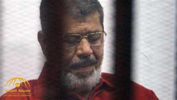 النائب العام المصري يكشف تفاصيل وفاة محمد مرسي خلال محاكمته